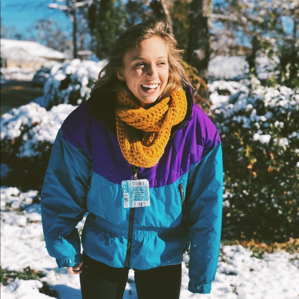 Meet your Posher, Brooke